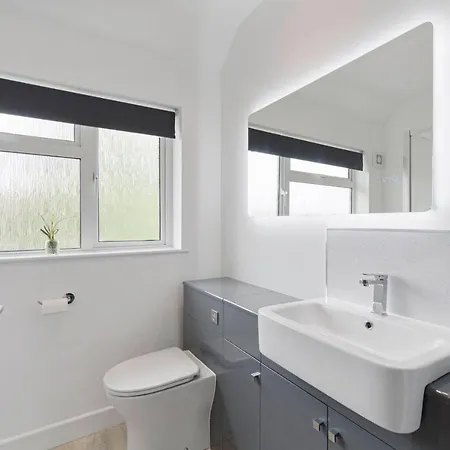 Grayle House By Cliftonvalley Bristol