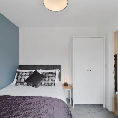 Grayle House By Cliftonvalley Bristol