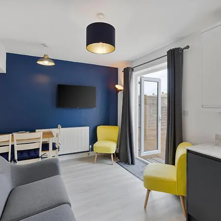 Grayle House By Cliftonvalley